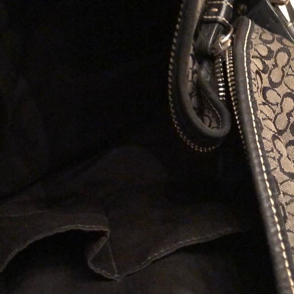 Authentic Coach Hobo Signature Shoulder Bag - Picture 2 of 4